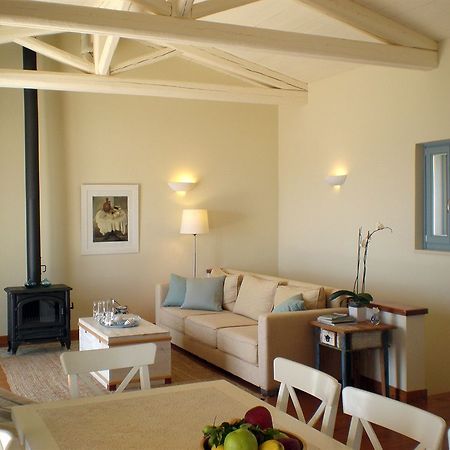 Urania Luxury Villas Pondi Exterior foto