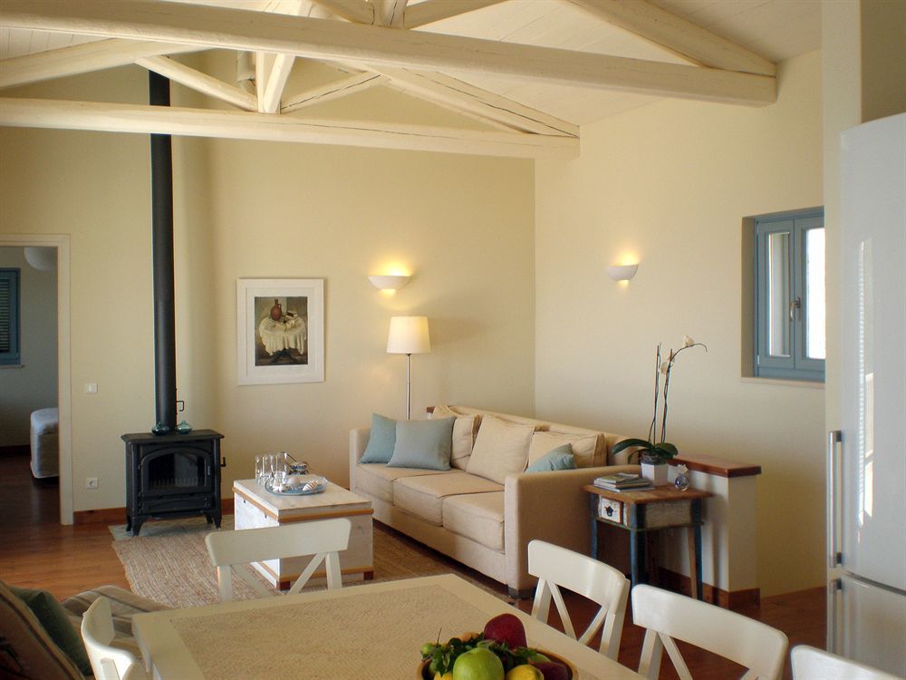 Urania Luxury Villas Pondi Exterior foto